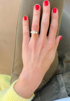 Bague or gris, diamants