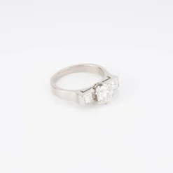 Bague or gris, diamants