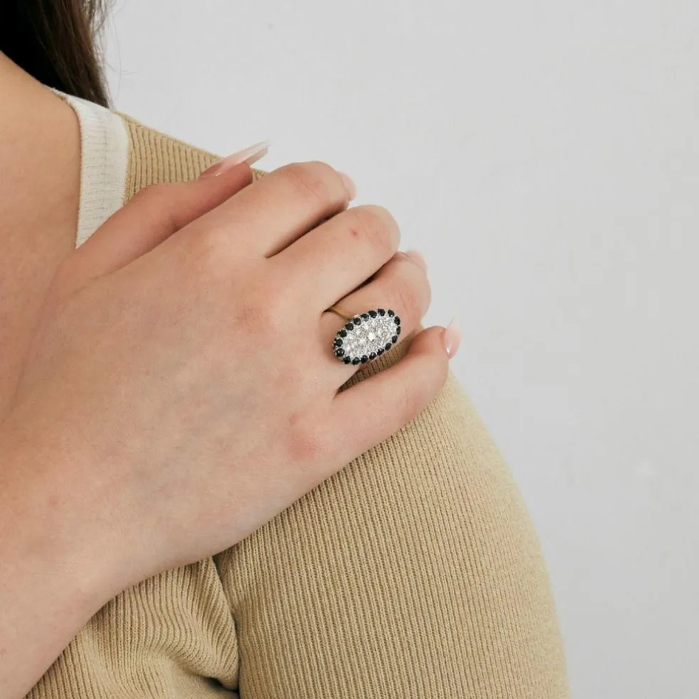 Bague or gris diamants et saphirs