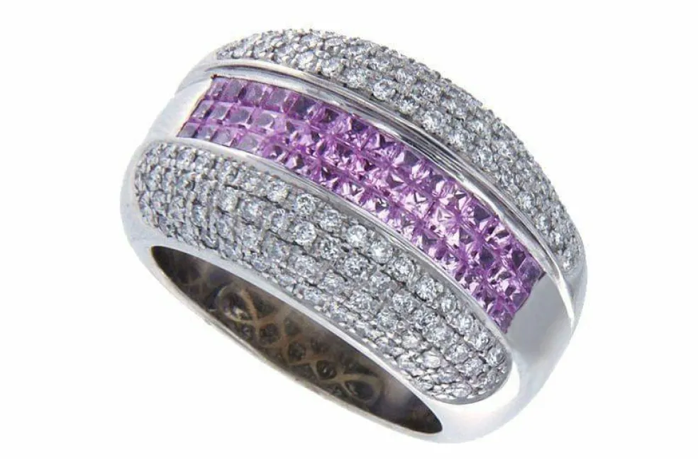 Bague or gris diamants saphirs