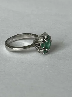 Bague Or Gris Emeraude Diamants