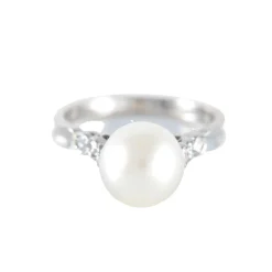 BAGUE OR GRIS PERLE BLANCHE ENTOURAGE DIAMANTS