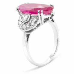 Bague or gris rubis diamants
