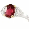 Bague or gris rubis Siam et diamants trapèze