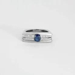 Bague or gris saphir et diamants