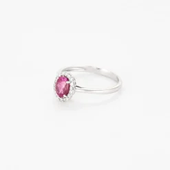 Bague or gris, saphir rose et diamants