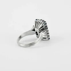 Bague Or gris, Saphirs, Diamants