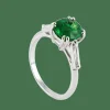 Bague or gris sertie d’un grenat tsavorite et diamants