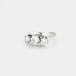 Bague or gris trois diamants