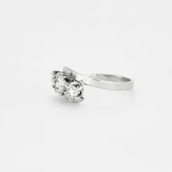 Bague or gris trois diamants