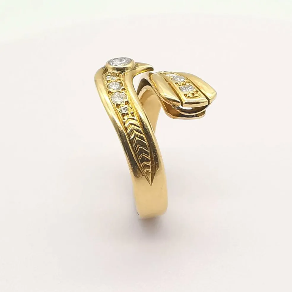 Bague or jaune 18 carats sertie de diamants de 0.54 carat