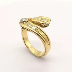 Bague or jaune 18 carats sertie de diamants de 0.54 carat