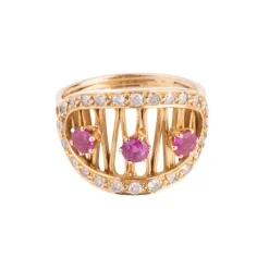 Bague or jaune ajouré rubis