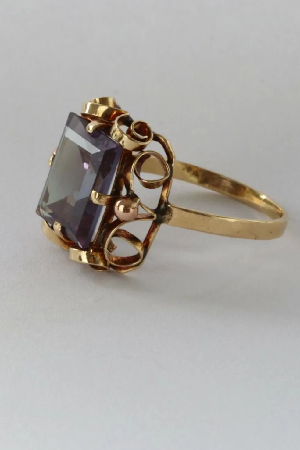 Bague Or jaune Alexandrite