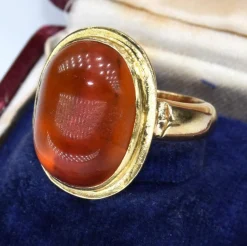 Bague or jaune ambre