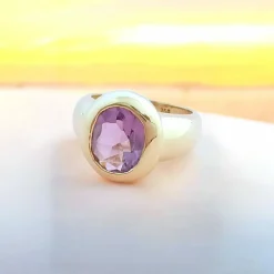 Bague or jaune améthyste ovale