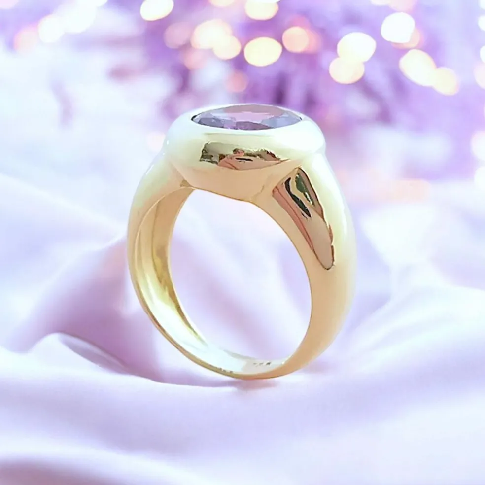 Bague or jaune améthyste ovale