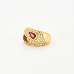 Bague or jaune deux rubis poire etdiamants