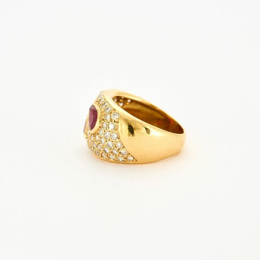 Bague or jaune deux rubis poire etdiamants