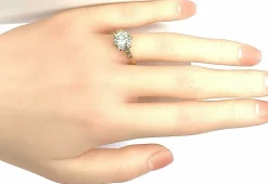 Bague or jaune, diamant 4,17 carats et diamants baguettes