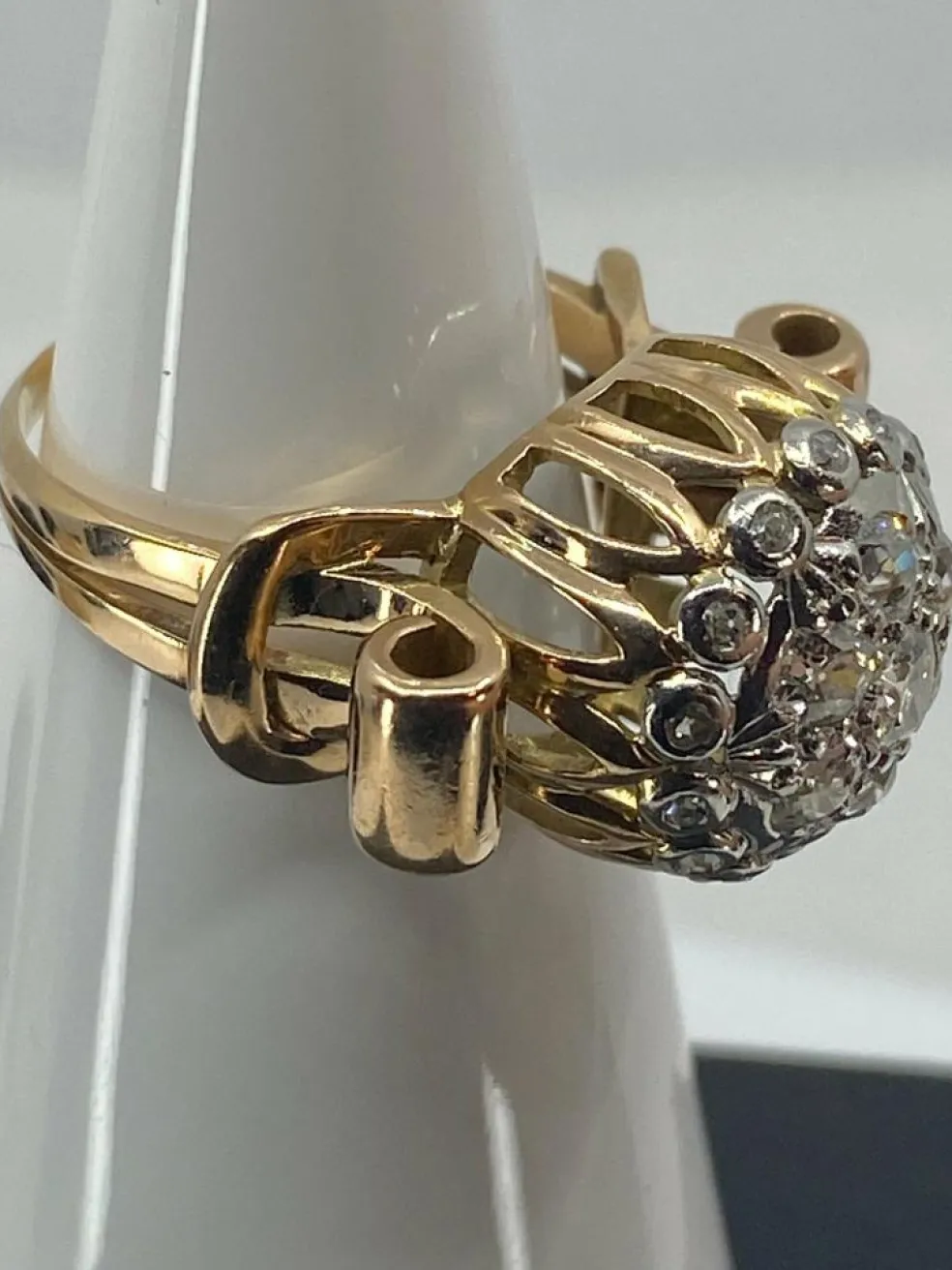 Bague or jaune,, diamants