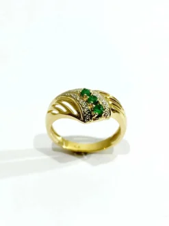 Bague or jaune, diamants, émeraudes