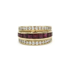 Bague or jaune diamants rubis
