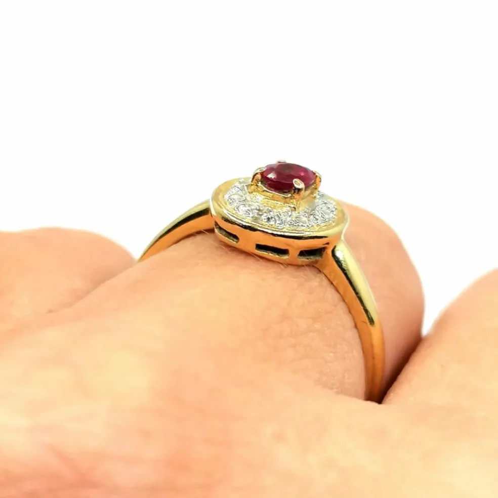 Bague or jaune diamants rubis