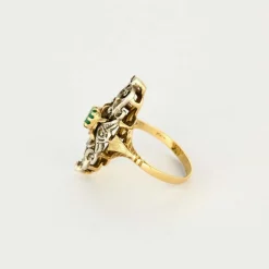 Bague or jaune doublé d'argent, diamants et émeraude
