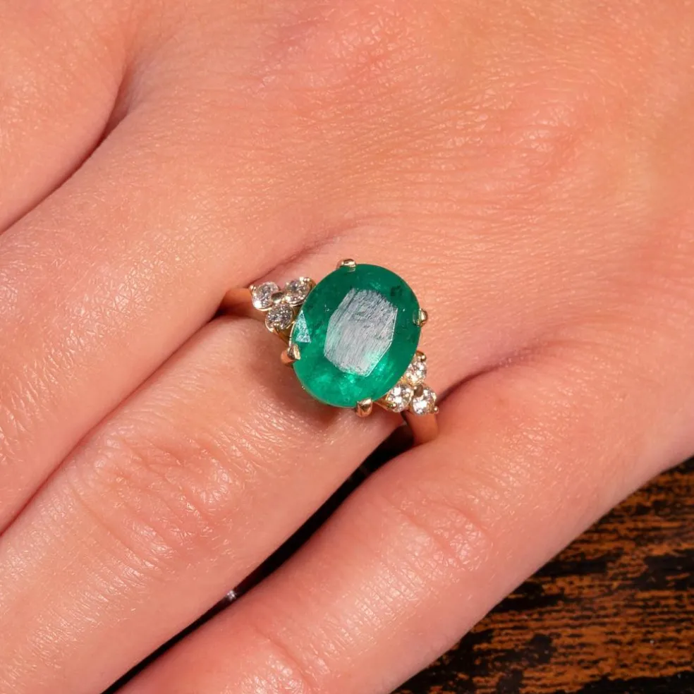 Bague Or Jaune, Emeraude et Diamants