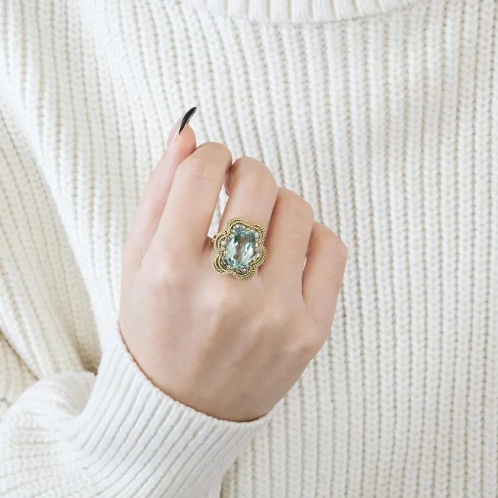 BAGUE OR JAUNE ET AIGUE-MARINE.