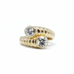 Bague or jaune et diamants