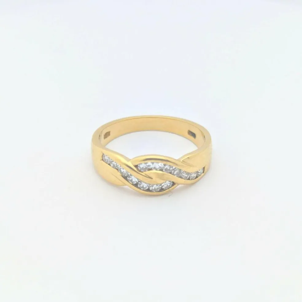 Bague or jaune et diamants