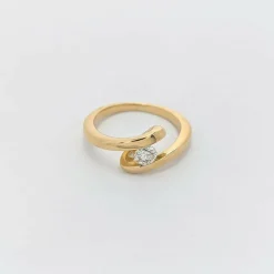 Bague or jaune et diamant