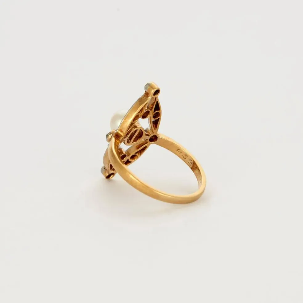Bague or jaune et gris perle et diamants