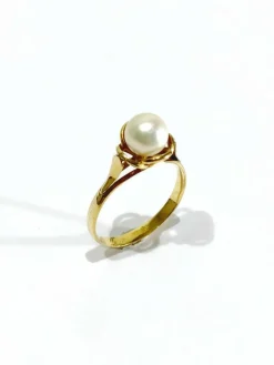 Bague or jaune et perle