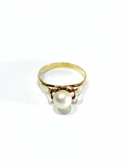 Bague or jaune et perle
