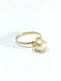 Bague or jaune et perle