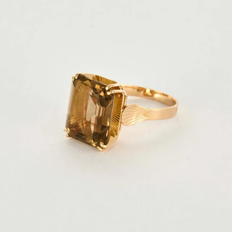 Bague or jaune et quartz fumé
