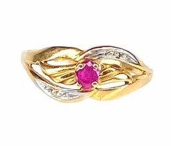 Bague or jaune et rubis