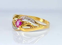 Bague or jaune et rubis