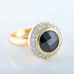 BAGUE OR JAUNE 14K HEMATITE DIAMANTS ET MOISSANITES