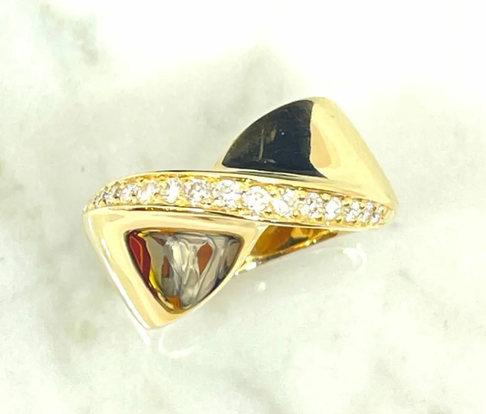 Bague or jaune Ligne de diamants