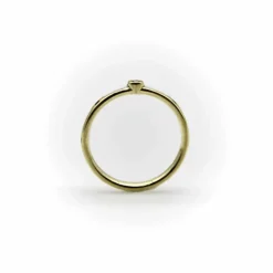 Bague or jaune émaillée noire et blanche avec accent de diamant