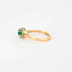 Bague or jaune émeraude