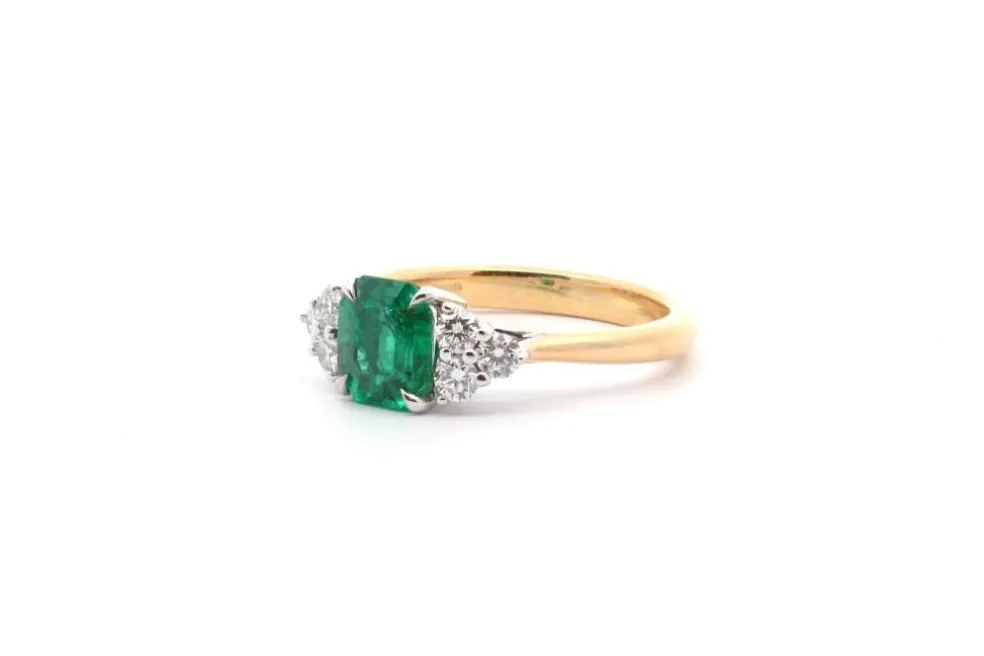 Bague or jaune émeraude 1,24cts et diamants
