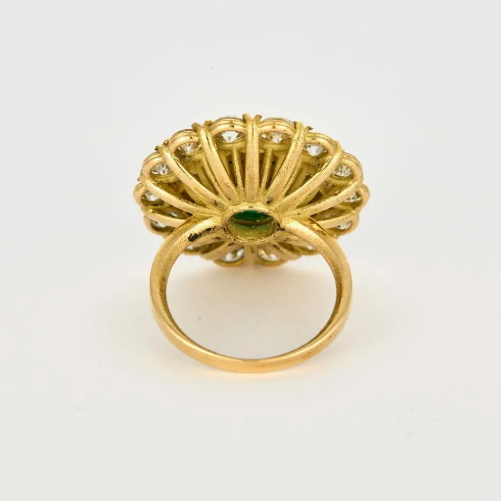 Bague or jaune émeraude 3cts et diamants 4cts