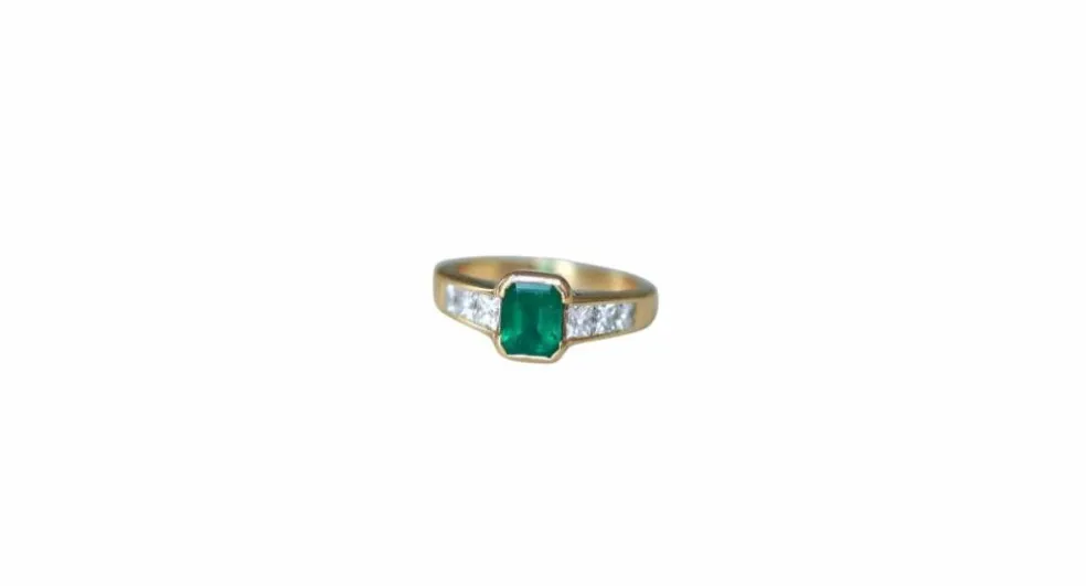 Bague or jaune émeraude et diamant Princesse