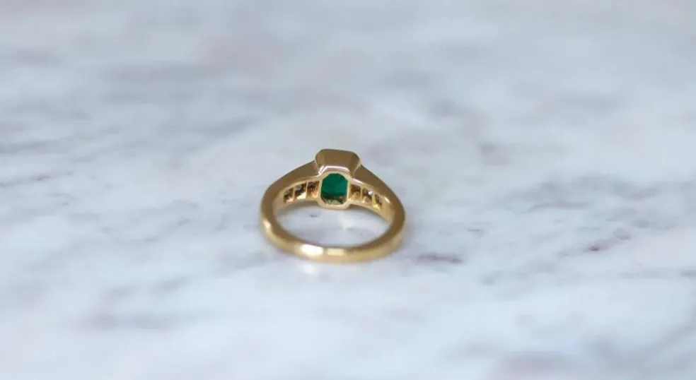 Bague or jaune émeraude et diamant Princesse