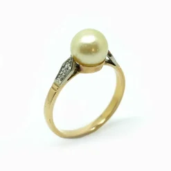 Bague or jaune, Perle de culture, Diamants